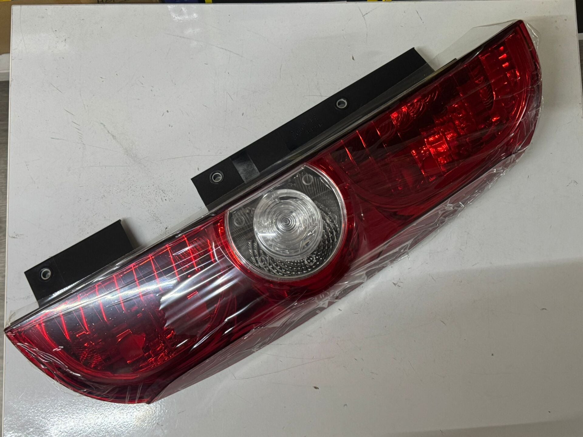 DOBLO III TEK KAPI SAĞ STOP 6856