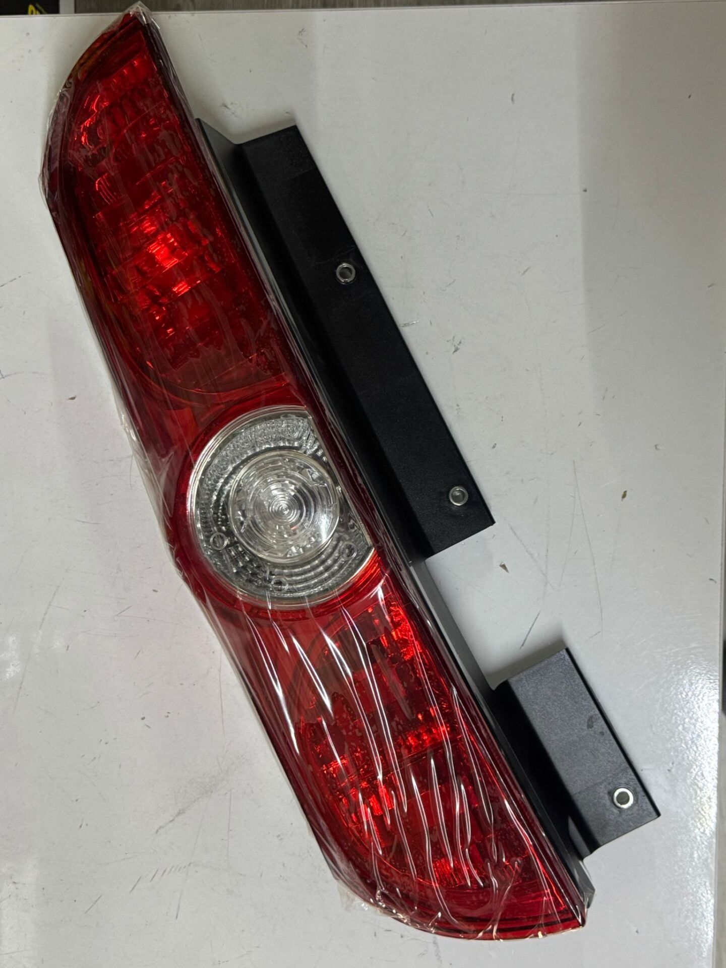 DOBLO III TEK KAPI SOL STOP 6857