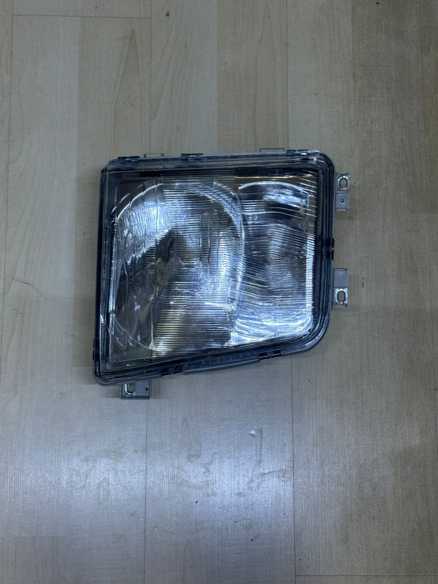 LT35 SAĞ FAR 505537