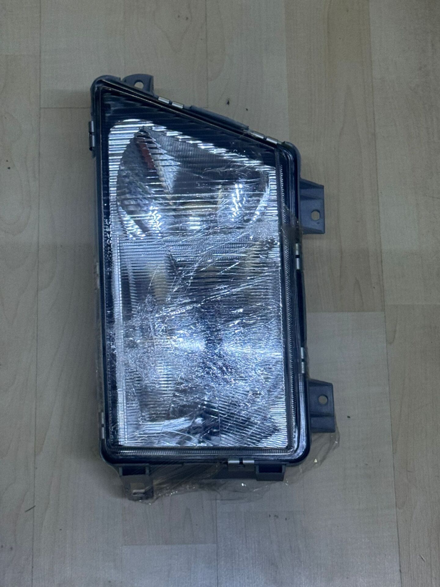 SPRINTER 213 ESKİ MODEL  SOL FAR 440-1115L-LD-E