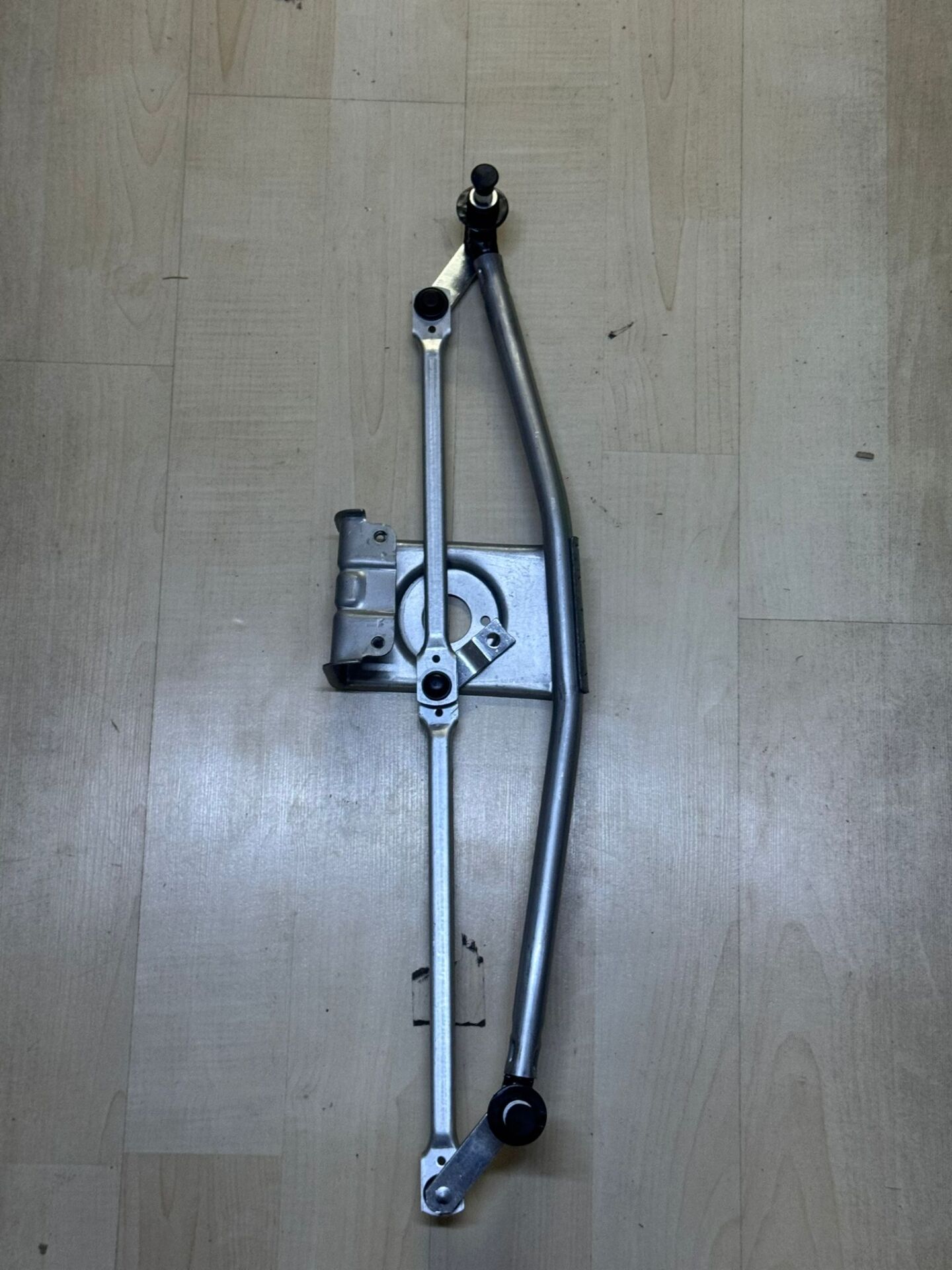 SPRINTER 313 ESKİ MODEL SİLECEK MEKANİZMASI 33-441-002