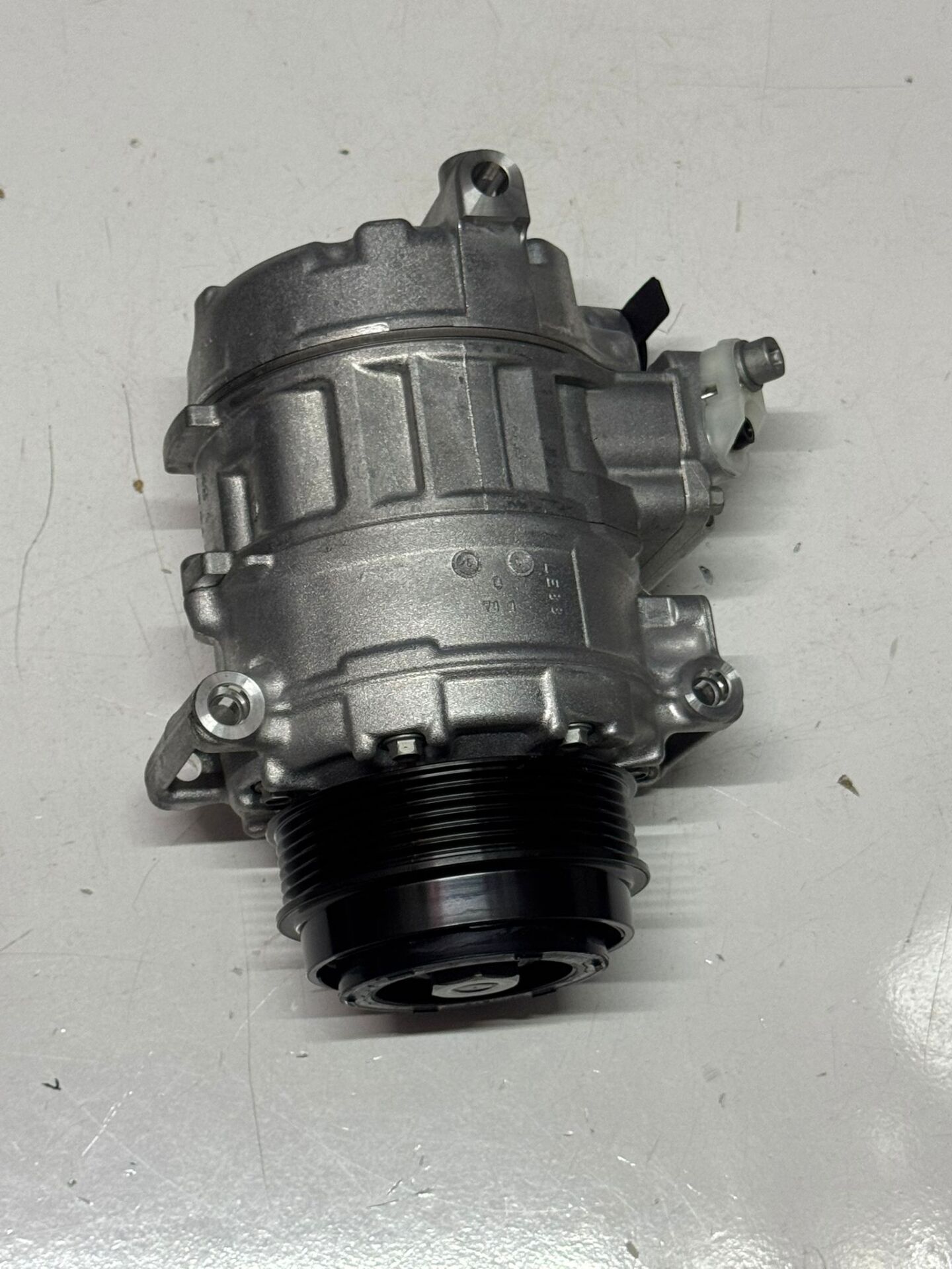 CRAFTER KLİMA KOPMRESÖRĞ DCP32068