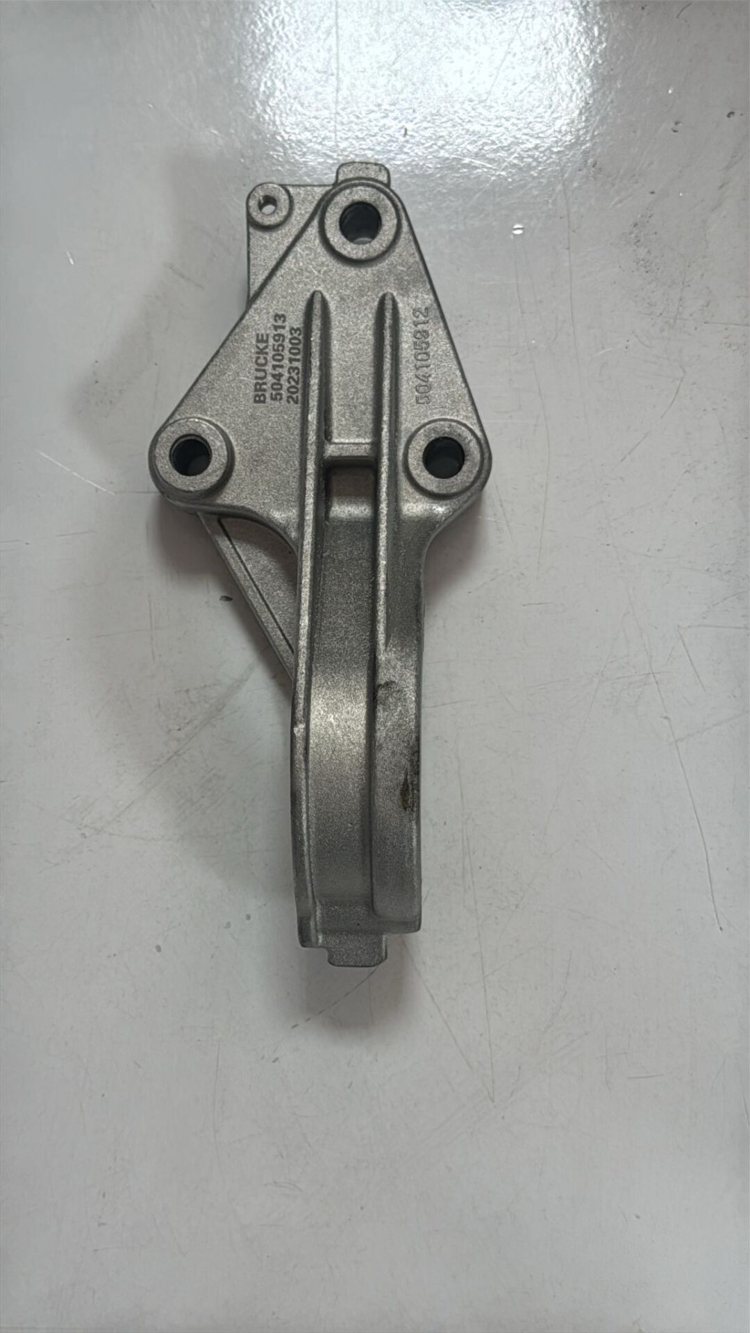 DUCATO AKS BAĞLANTI AYAĞI 504105913
