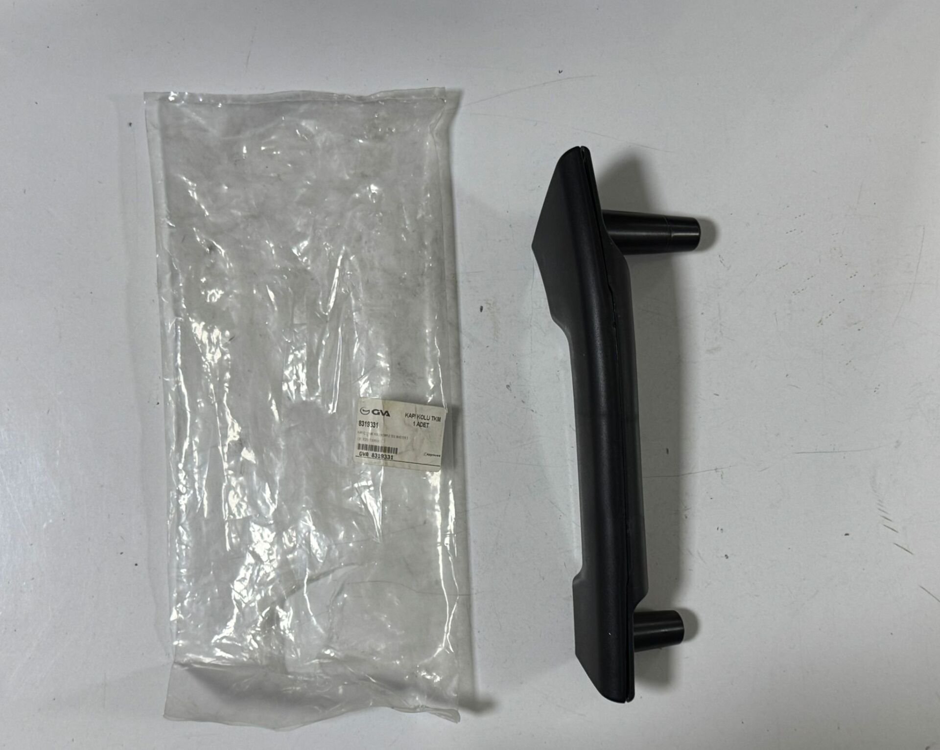 MASTER III KAPI KOLU 8319331