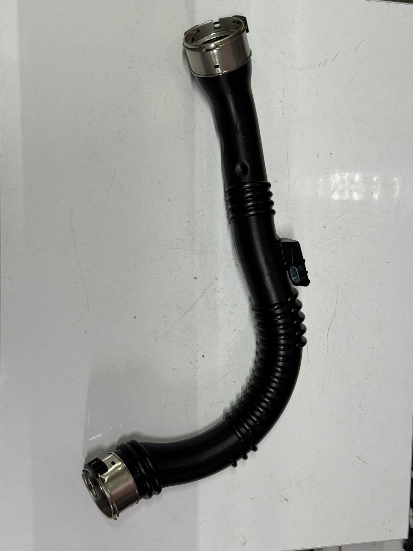 TRAFIC 1.6 TURBO HORTUMU 144606126R